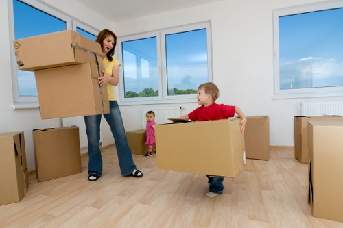 Efficient man and van moving service for flats and homes