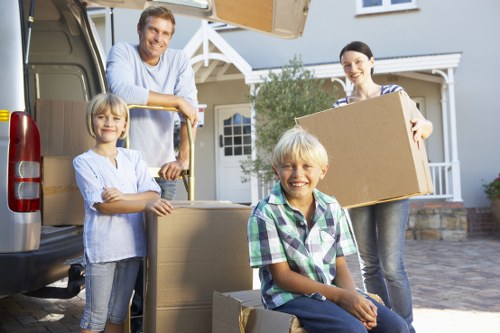 Flexible secure storage unit suitable for household belongings in Barnet